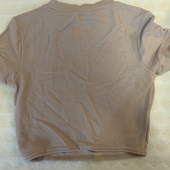 ALO Yoga Taupe Crop Top - Picture 2 of 4
